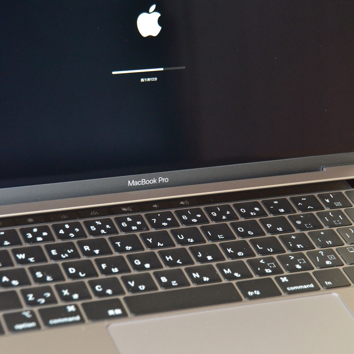 2019年型 MacBook Pro 13インチ Touch Bar モデル 使用レビュー | MONO 